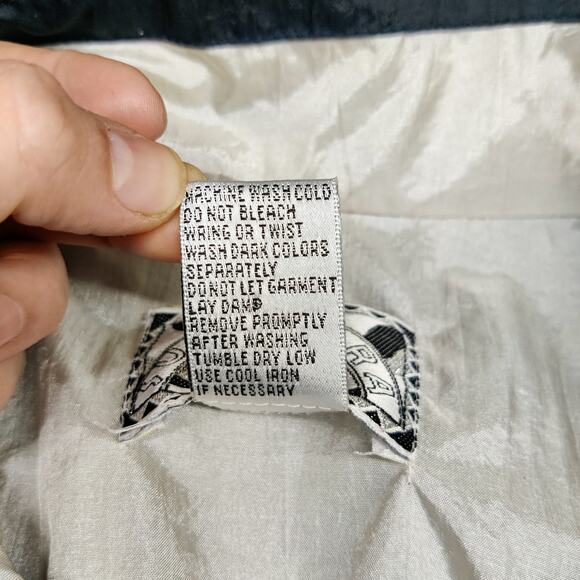 Vintage Black and White Sunterra Jacket - Picture 9 of 16